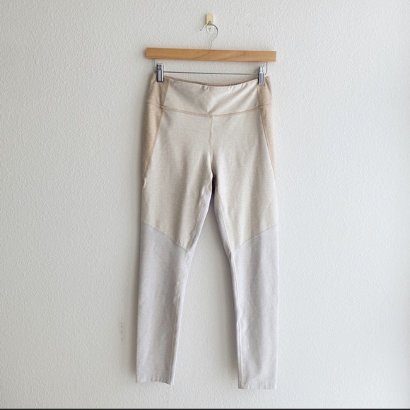 Outdoor Voices Tritone Desert Oatmeal Leggings - Picture 2 of 5